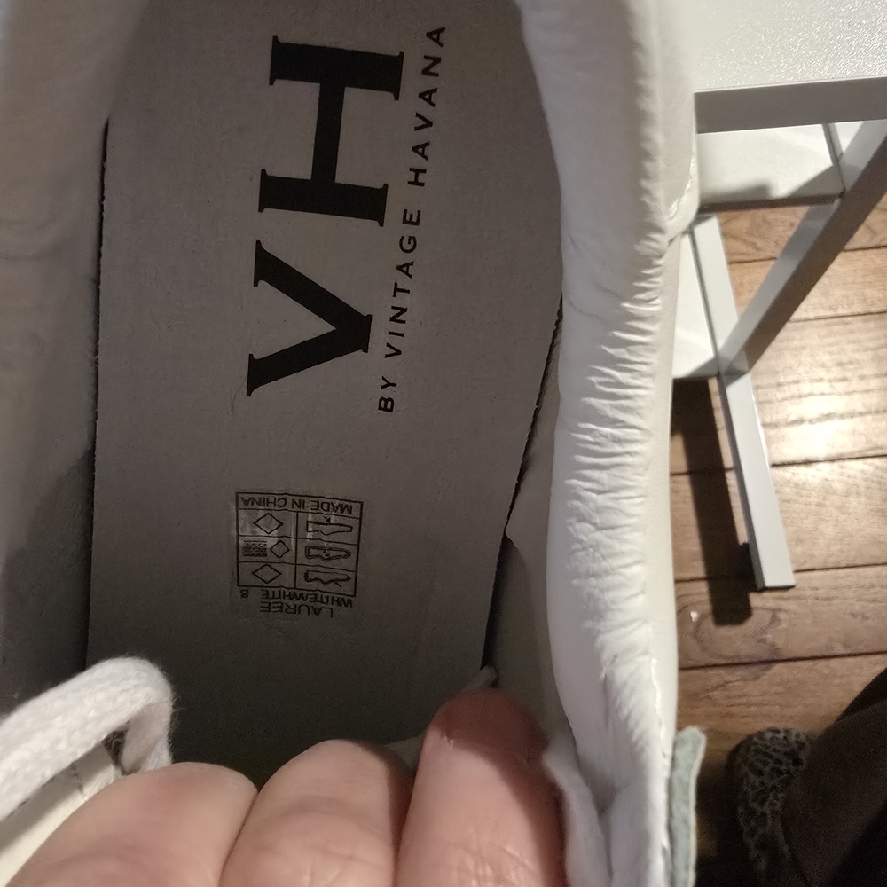 Vintage Havana White Sneakers with Logo Detail - Picture 2 of 3